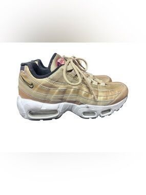 Nike air max 95 metallic gold Sz 6